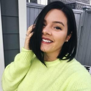 Meet your Posher, Stacy